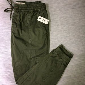 NEVER WORN WITH TAGS